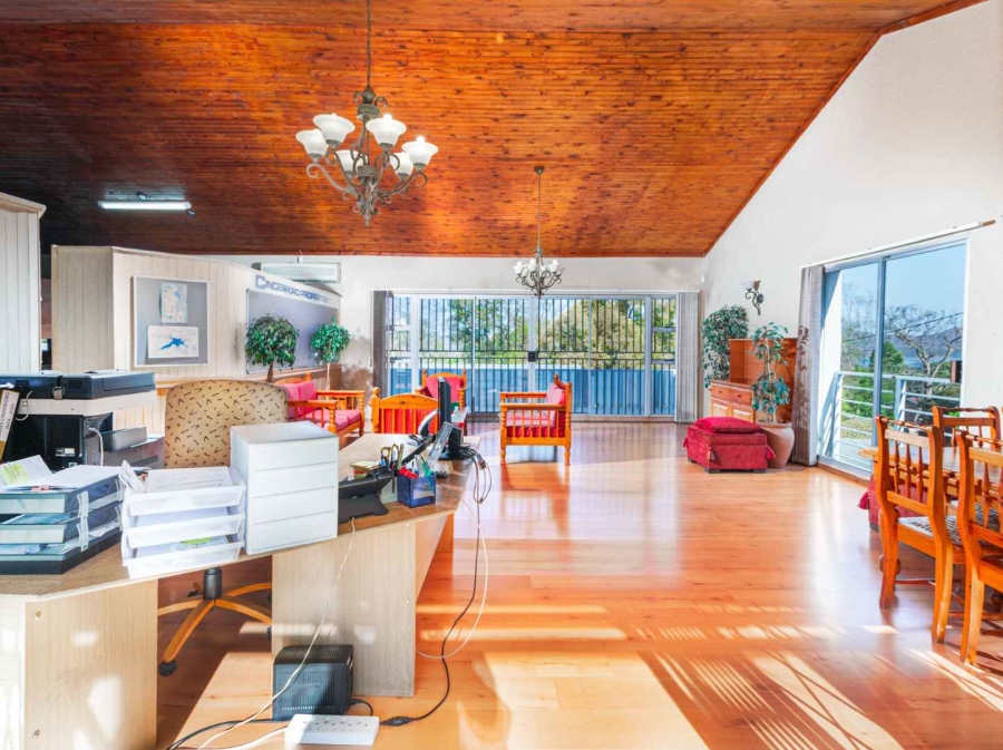 6 Bedroom Property for Sale in Schoemansville North West